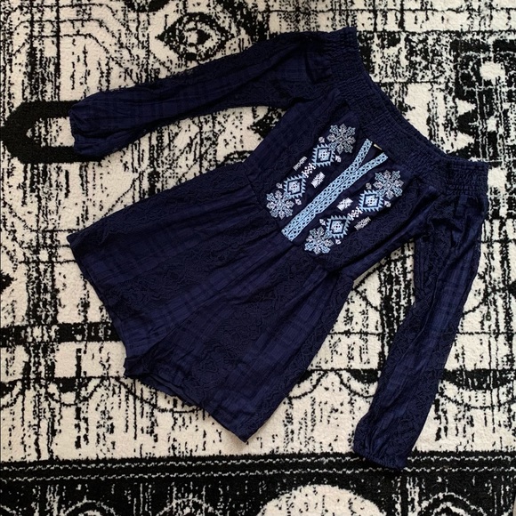 Off the Shoulder - Long Sleeve Romper - Picture 2 of 4